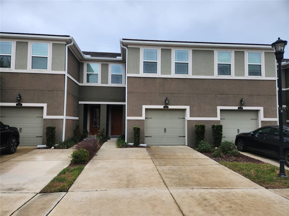 5508 VIOLA LEE WAY — photo 1 of 60