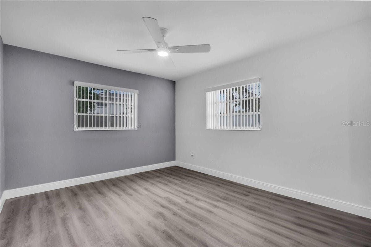 11435 2ND STREET — photo 9 of 22