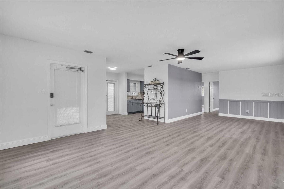 11435 2ND STREET — photo 6 of 22