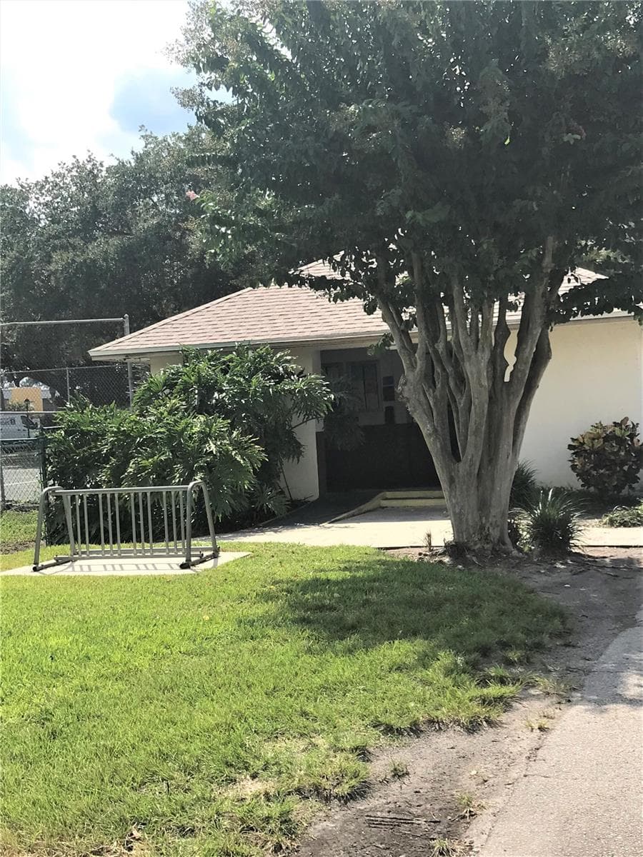 6039 VILLAGE CIRCLE — photo 31 of 36