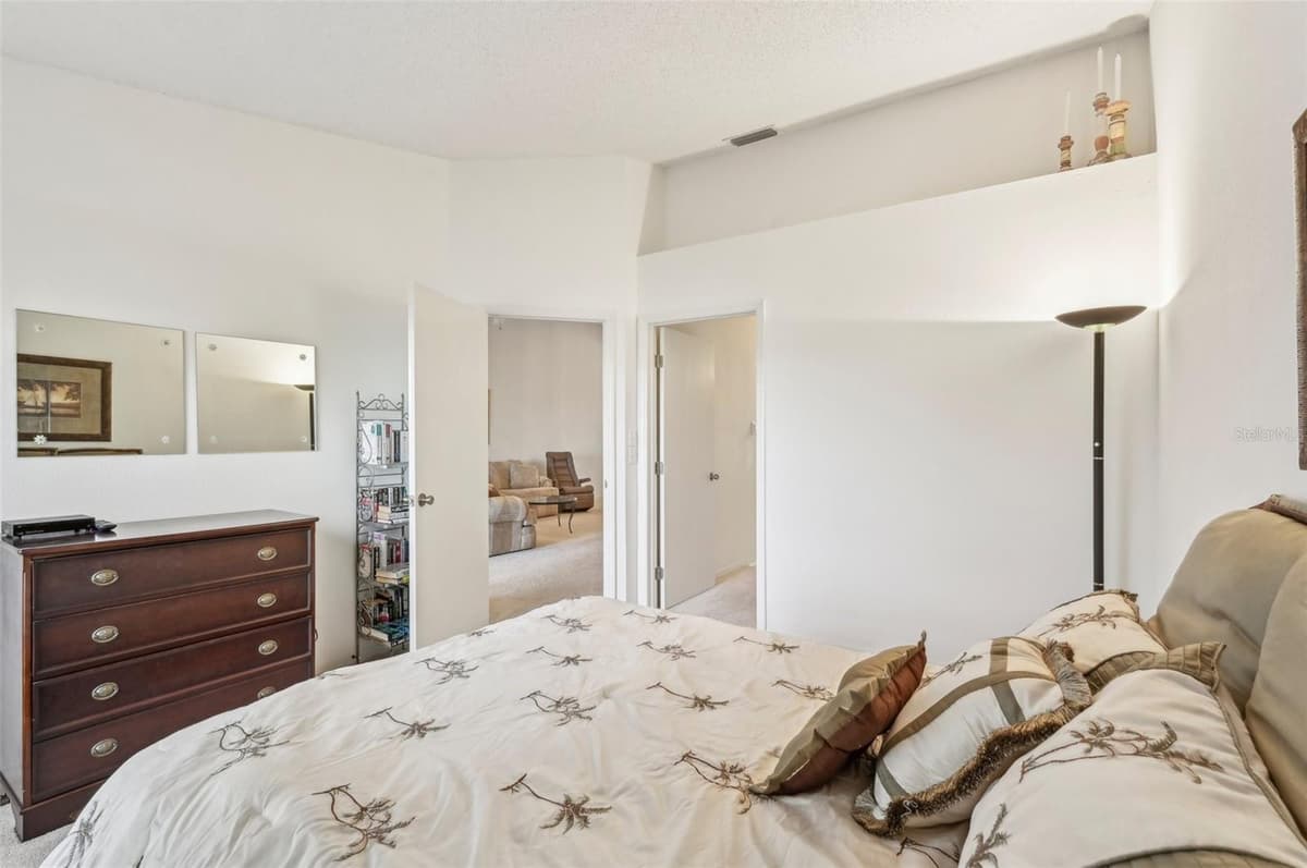 2315 NEW ORCHARD COURT — photo 17 of 57