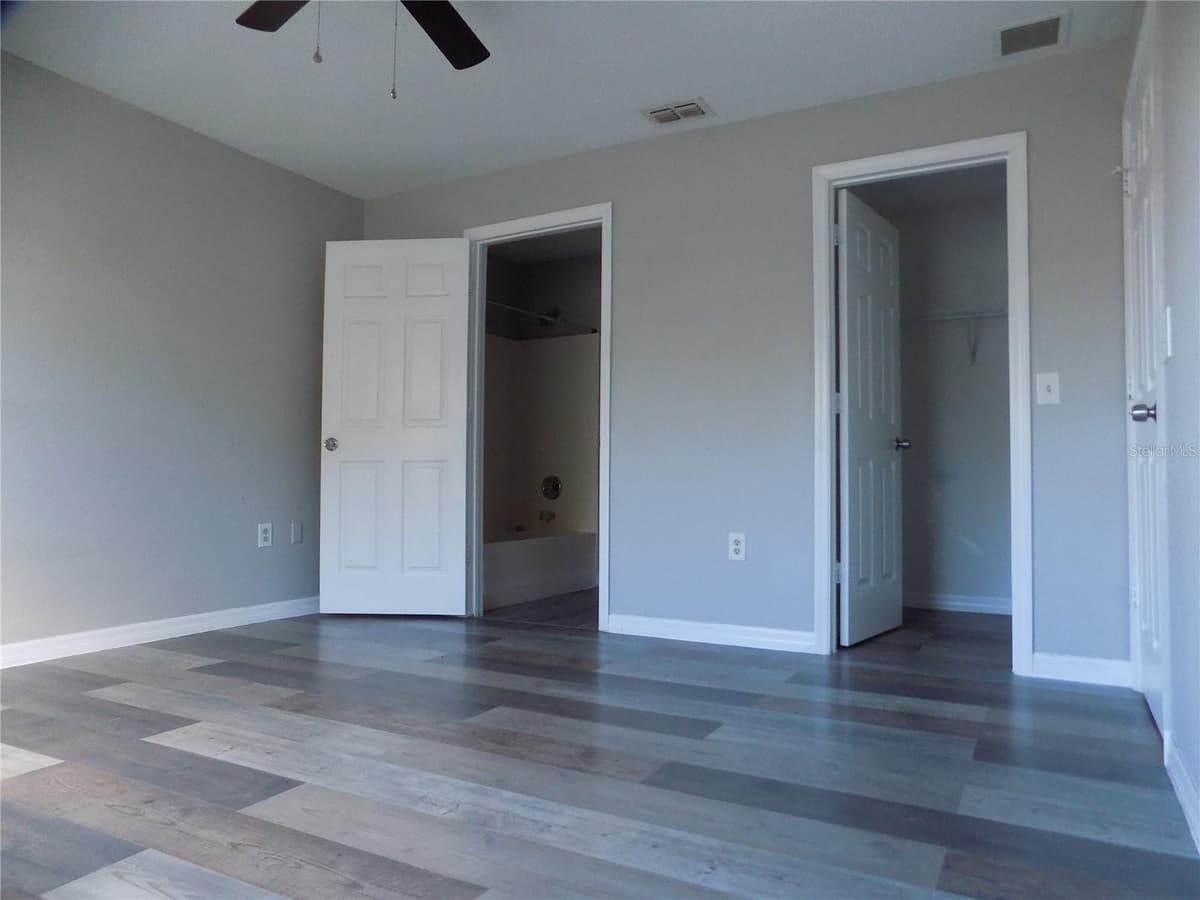 628 BLUEBILL COURT — photo 16 of 32