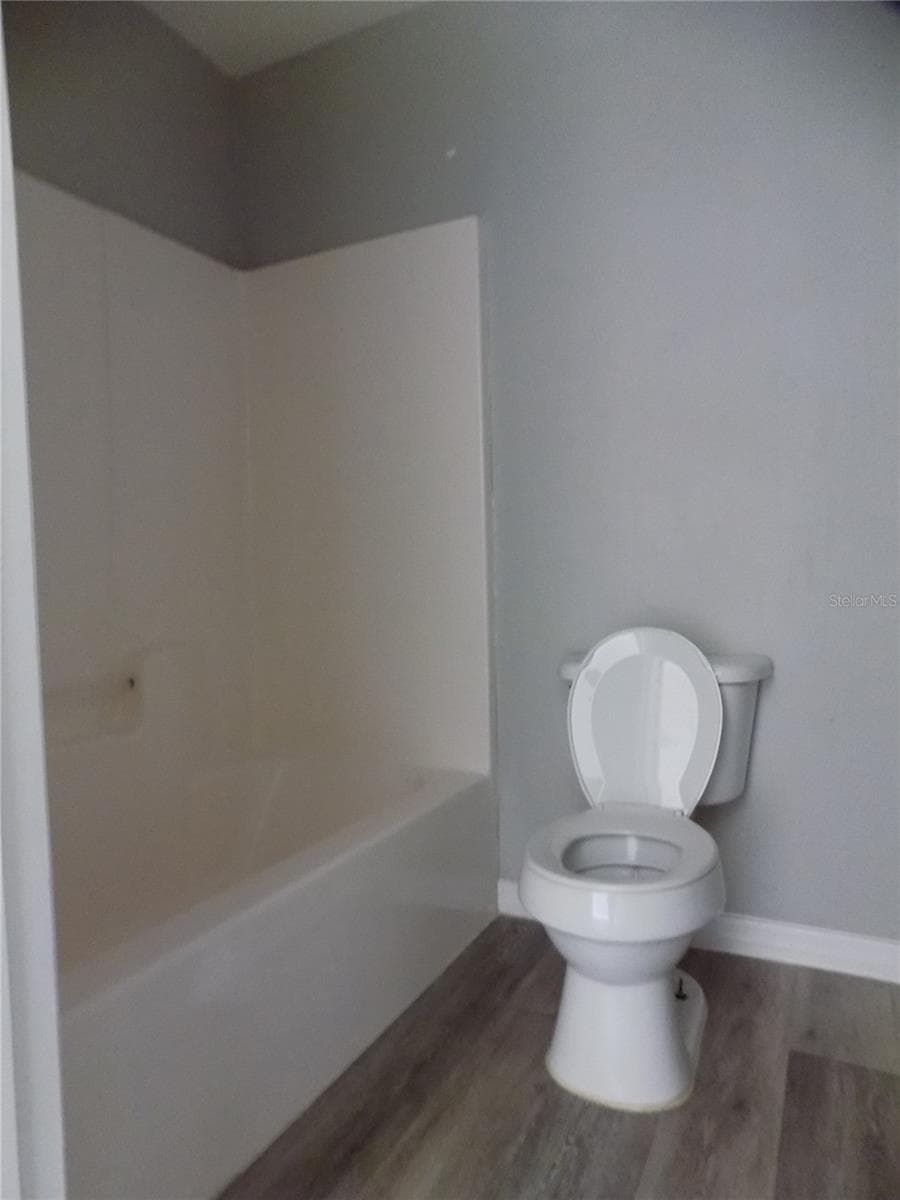 628 BLUEBILL COURT — photo 14 of 32