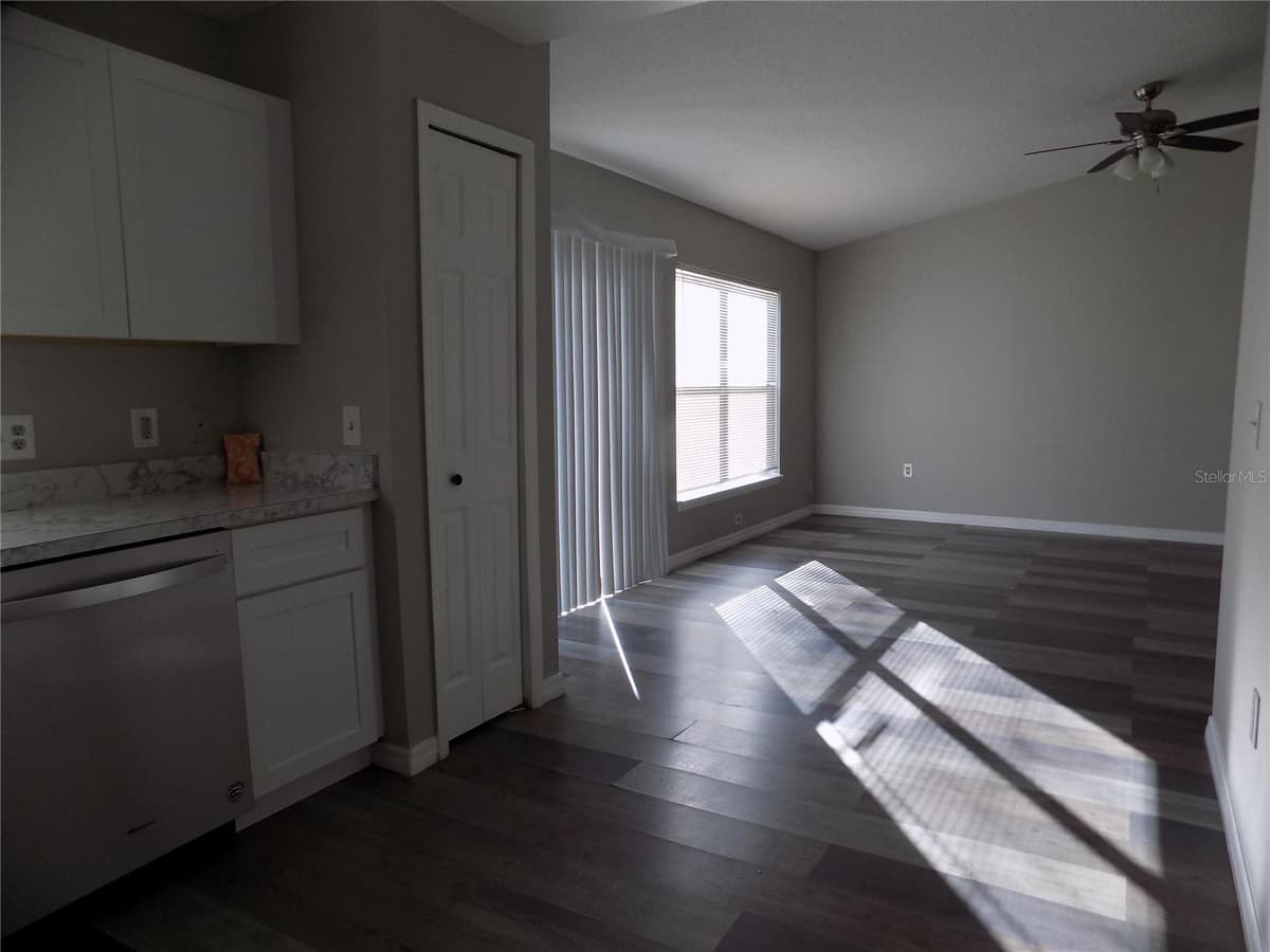 628 BLUEBILL COURT — photo 8 of 32