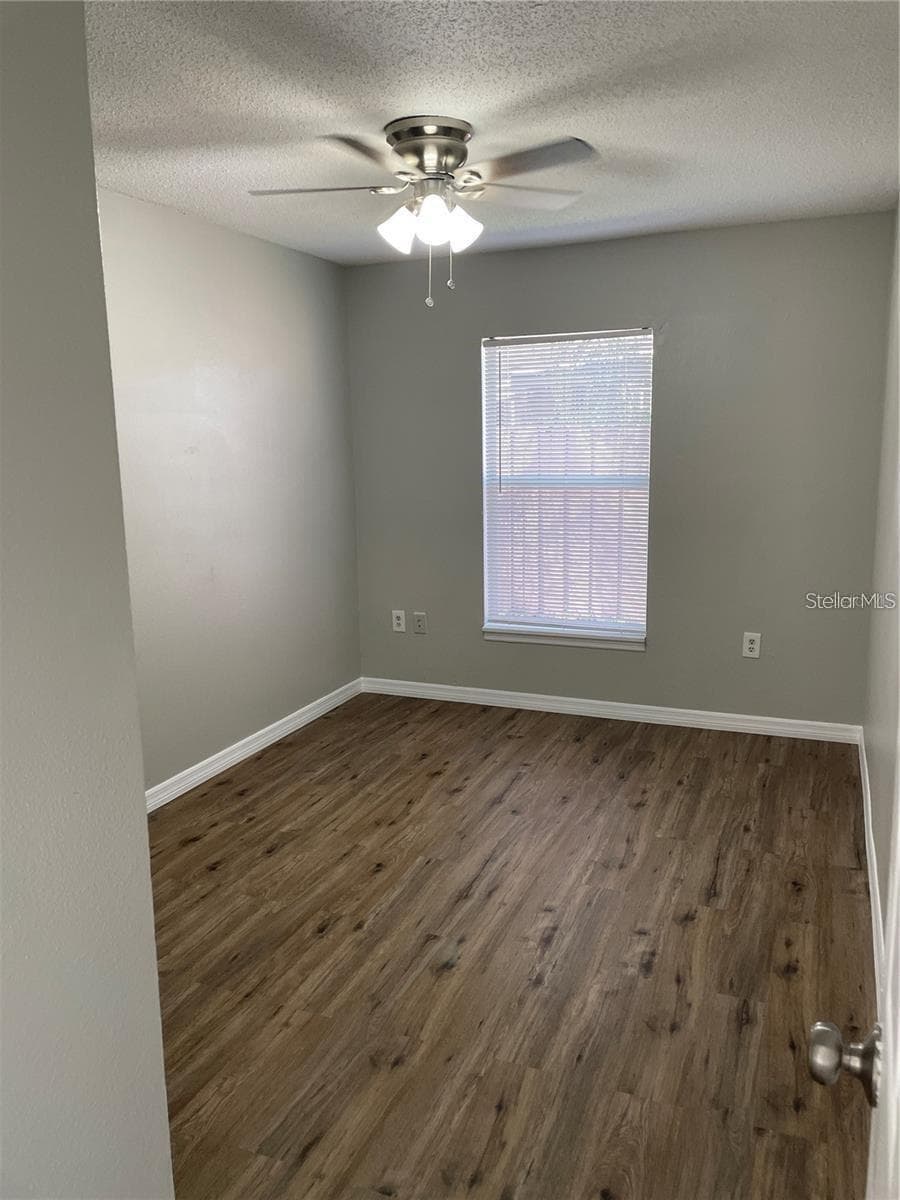 628 BLUEBILL COURT — photo 30 of 32