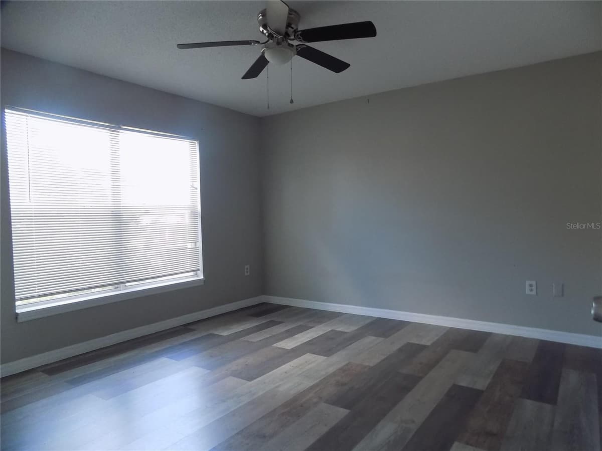 628 BLUEBILL COURT — photo 11 of 32