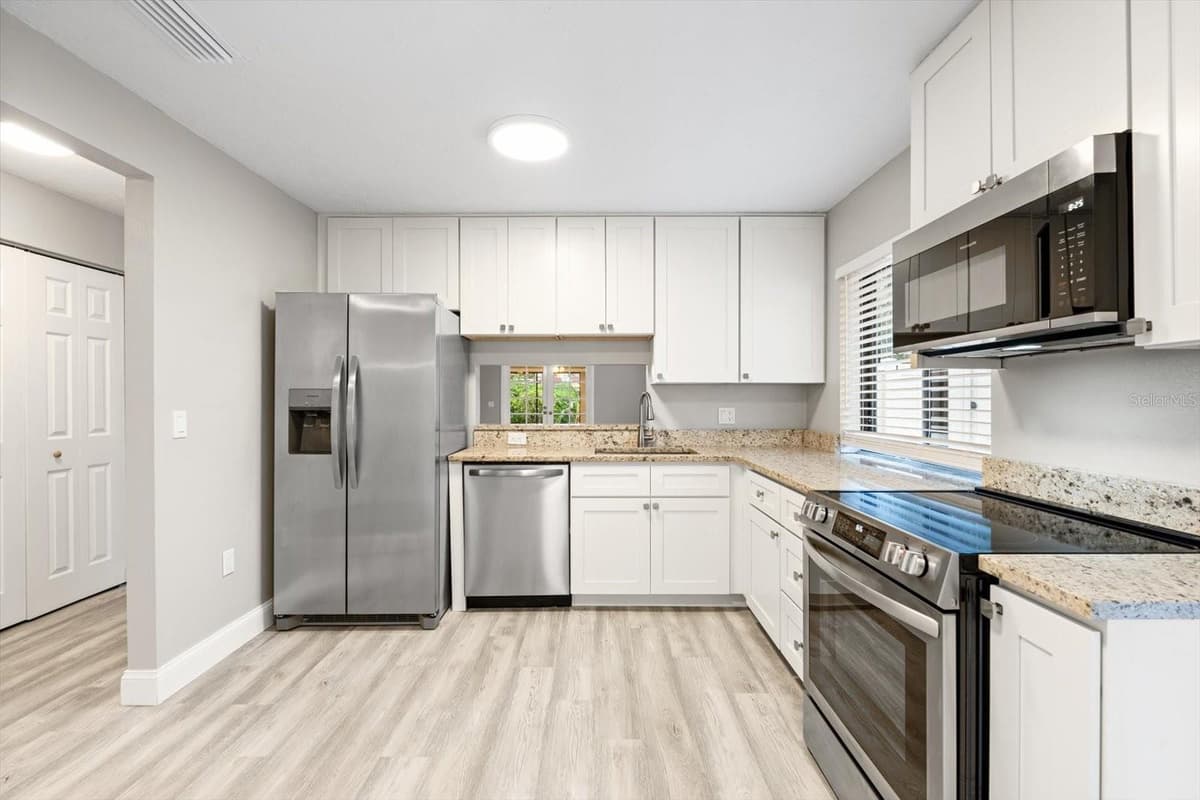 6401 PELICAN DRIVE — photo 4 of 30
