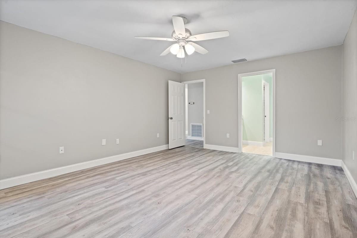 6401 PELICAN DRIVE — photo 9 of 30