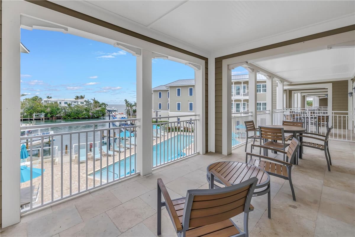5325 MARINA DRIVE — photo 31 of 60