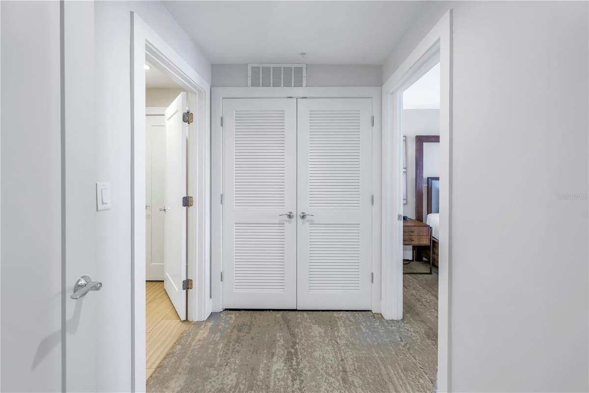 5325 MARINA DRIVE — photo 22 of 60