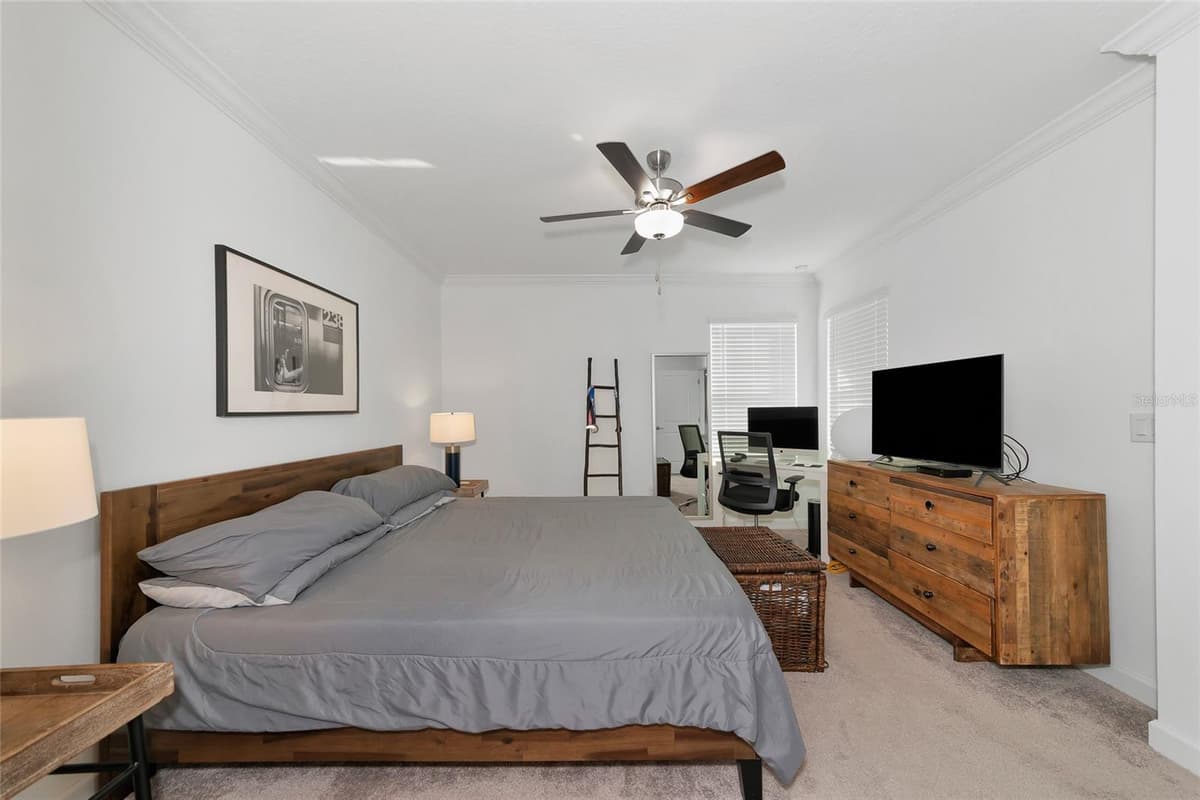 17322 HOLLY WELL AVENUE — photo 17 of 64