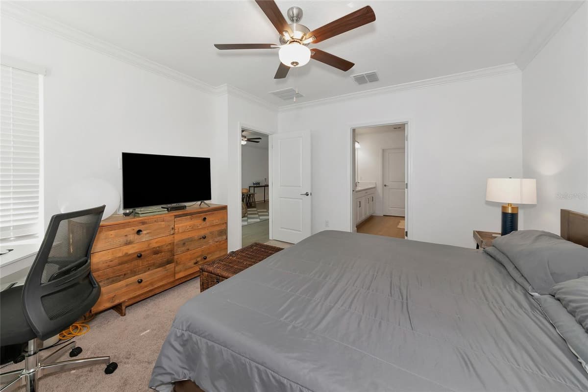 17322 HOLLY WELL AVENUE — photo 19 of 64