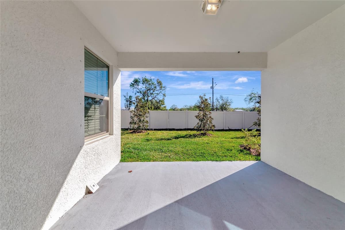 17322 HOLLY WELL AVENUE — photo 30 of 64