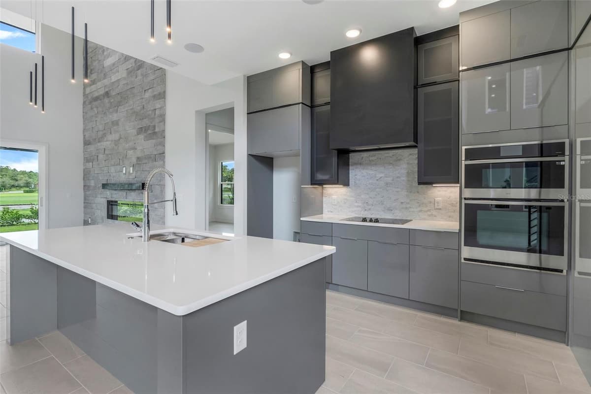 3015 KENSINGTON AVENUE — photo 14 of 35