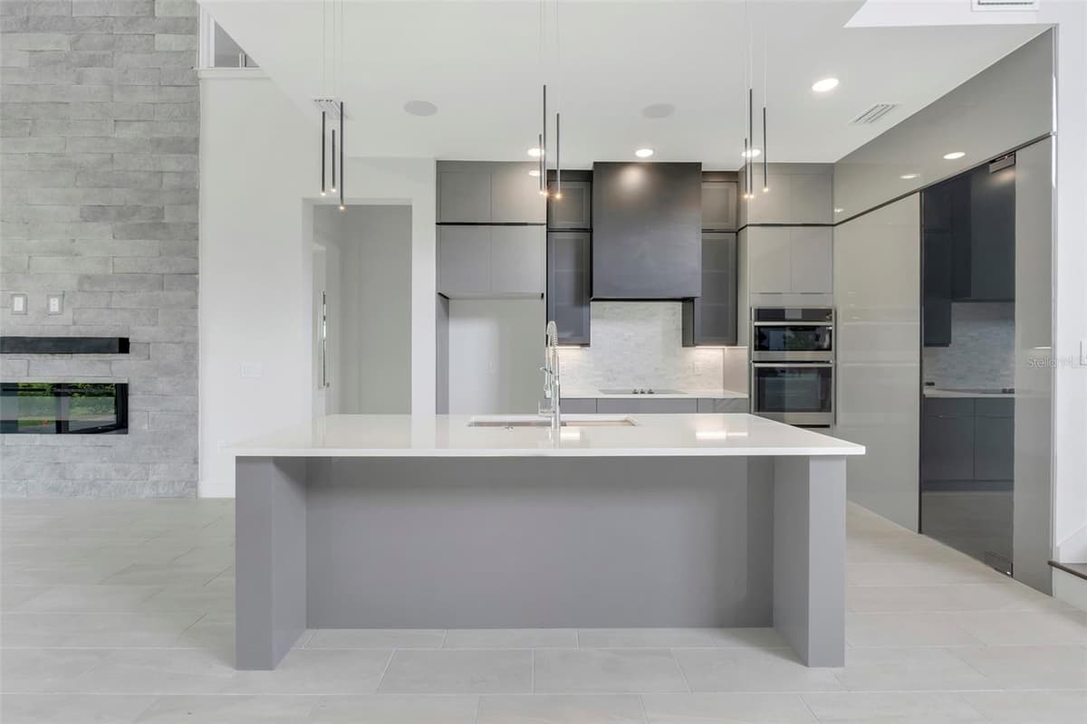 3015 KENSINGTON AVENUE — photo 13 of 35
