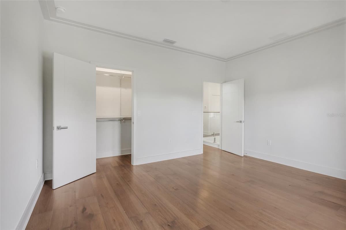 3015 KENSINGTON AVENUE — photo 32 of 35