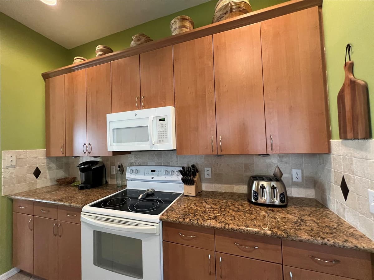 3893 CAPE COLE BOULEVARD — photo 19 of 64