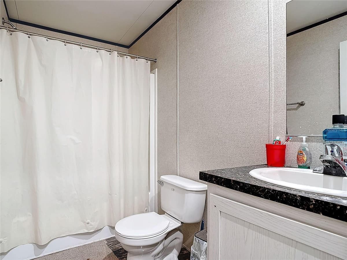 8325 STRASSE BOULEVARD — photo 35 of 57
