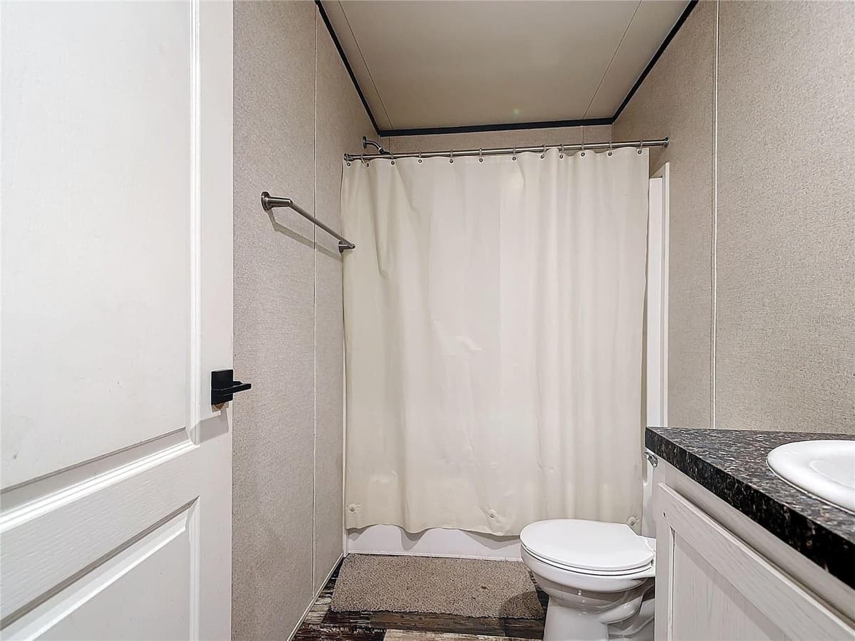 8325 STRASSE BOULEVARD — photo 34 of 57