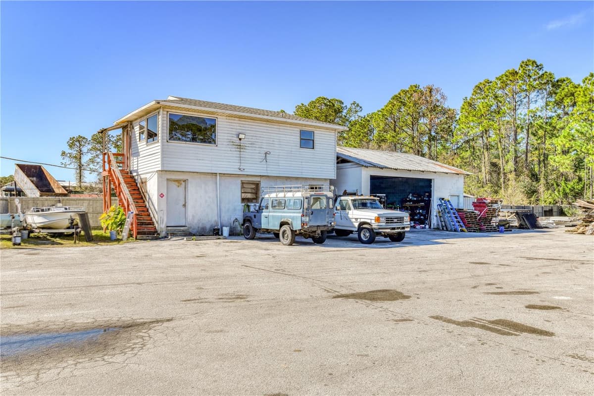 1570-1590 NORTHWOOD DRIVE — photo 4 of 18