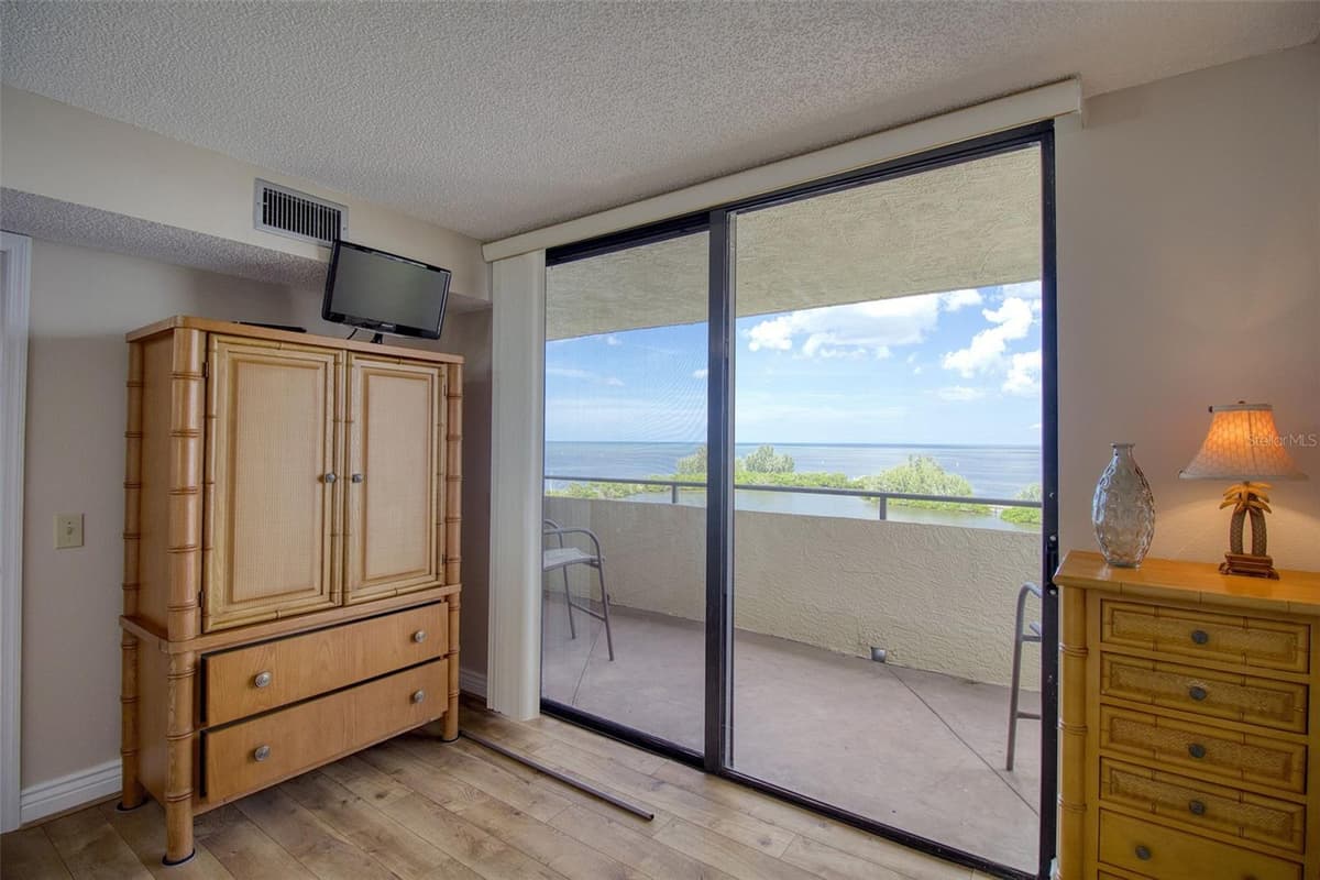 5915 SEA RANCH DRIVE — photo 35 of 66