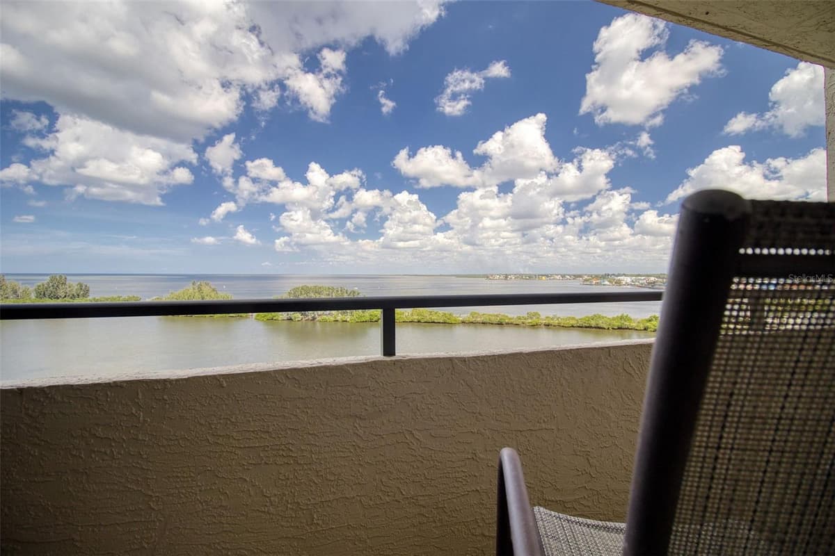 5915 SEA RANCH DRIVE — photo 34 of 66