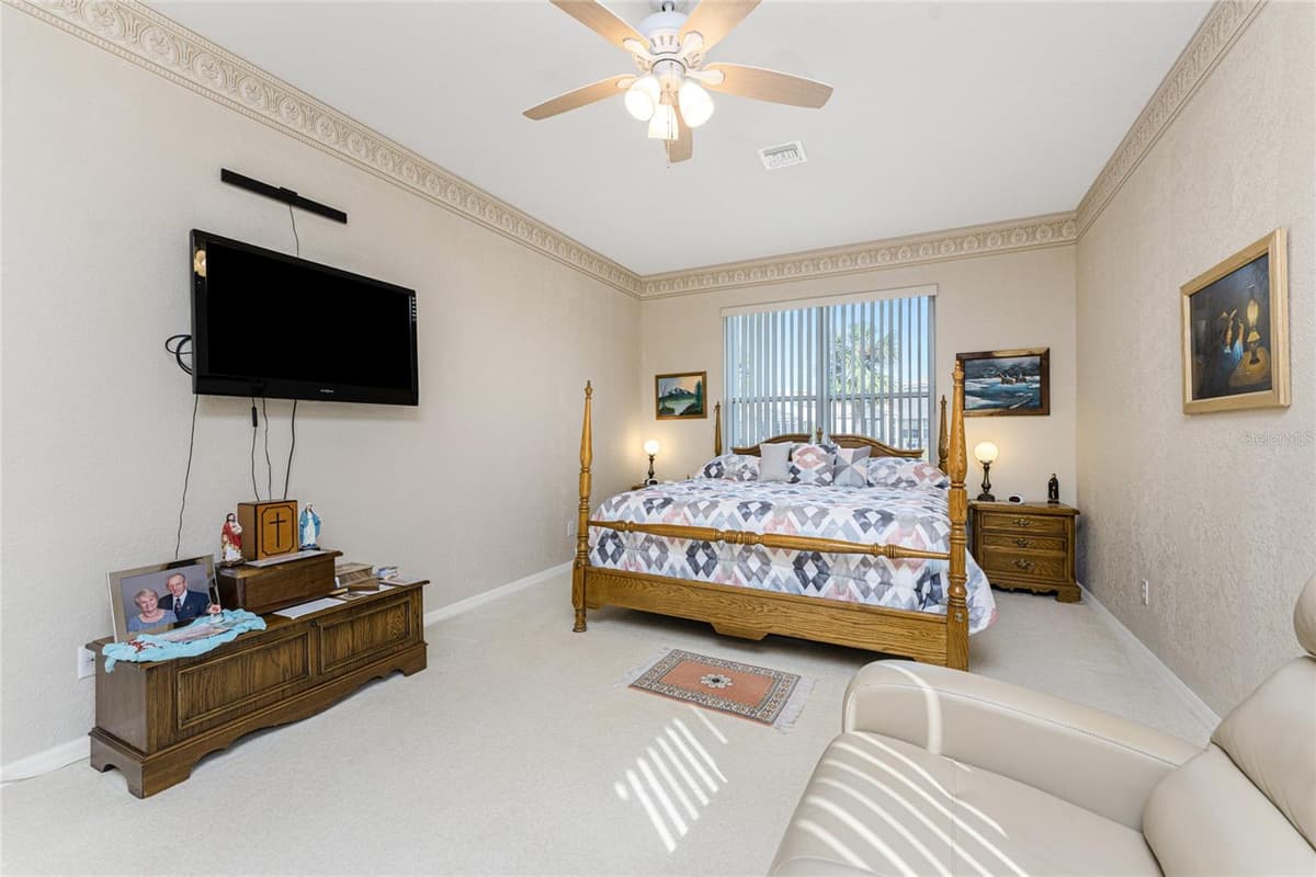 10214 WINDSONG RD — photo 20 of 67