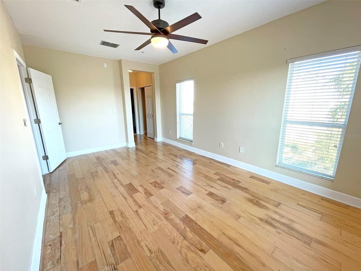 7580 TOSCANA BOULEVARD — photo 23 of 43