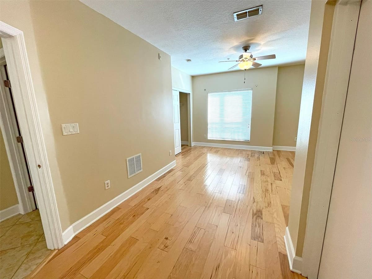 7580 TOSCANA BOULEVARD — photo 17 of 43