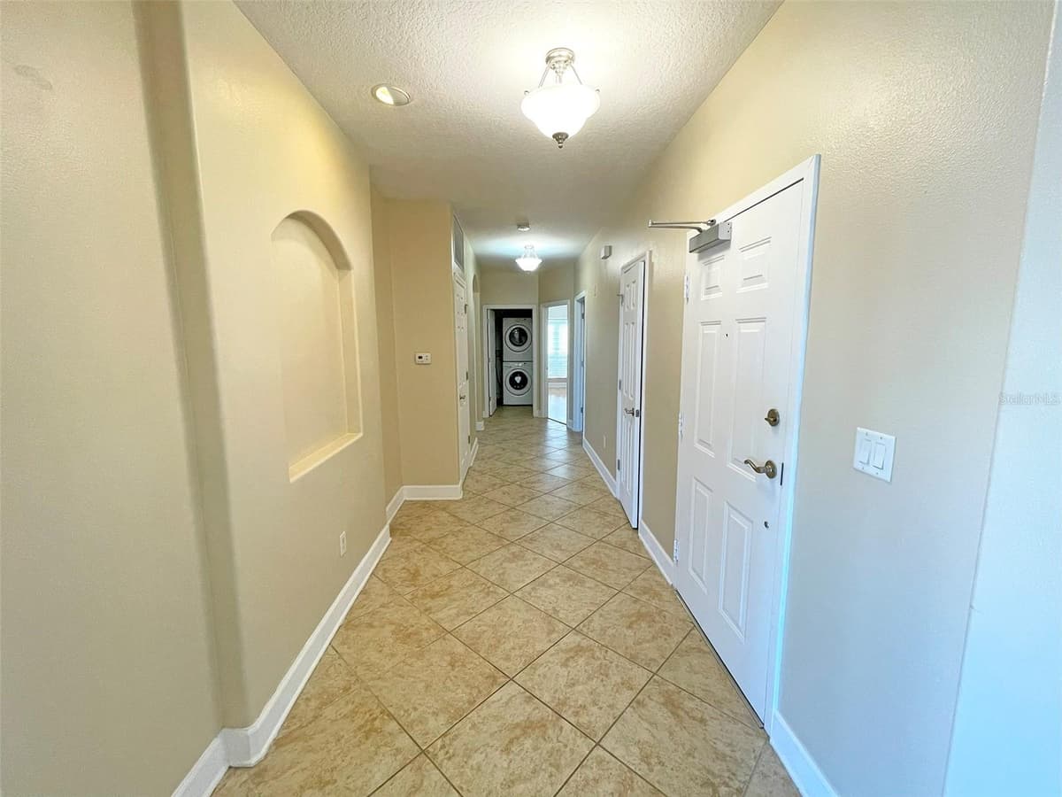 7580 TOSCANA BOULEVARD — photo 13 of 43