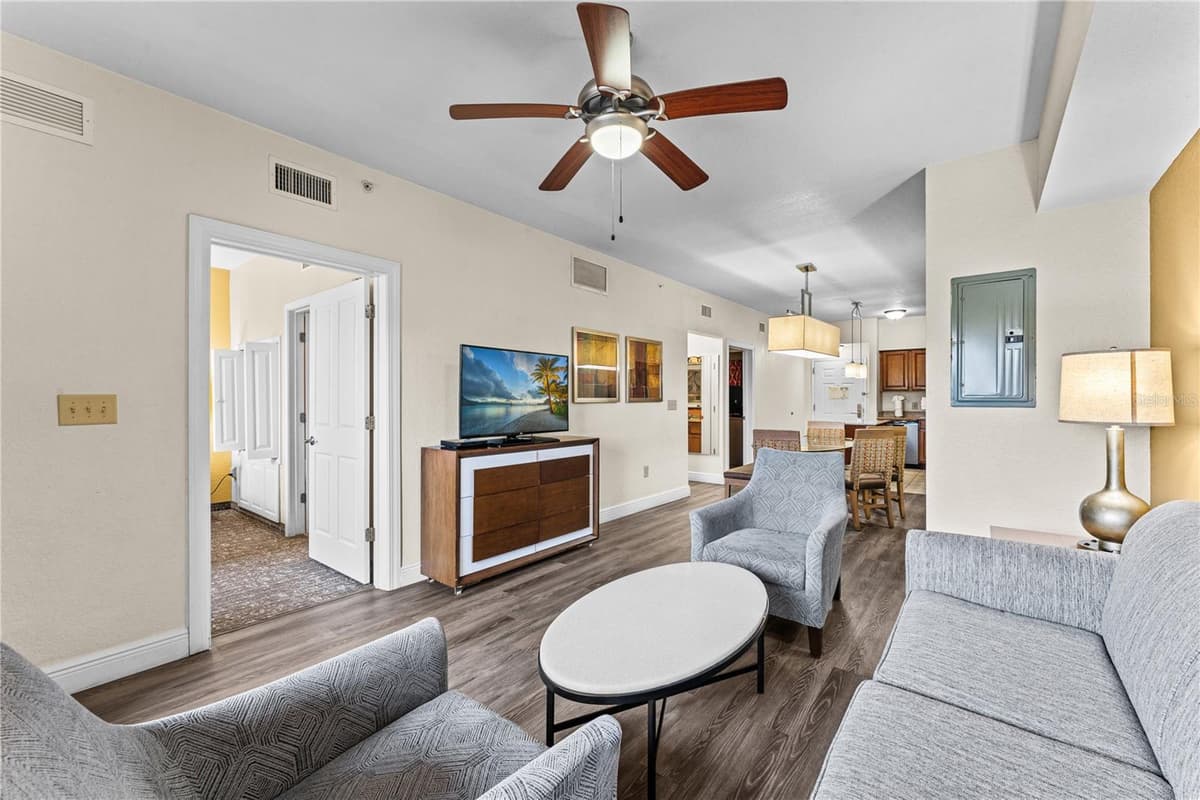 12544 FLORIDAYS RESORT DRIVE — photo 17 of 39