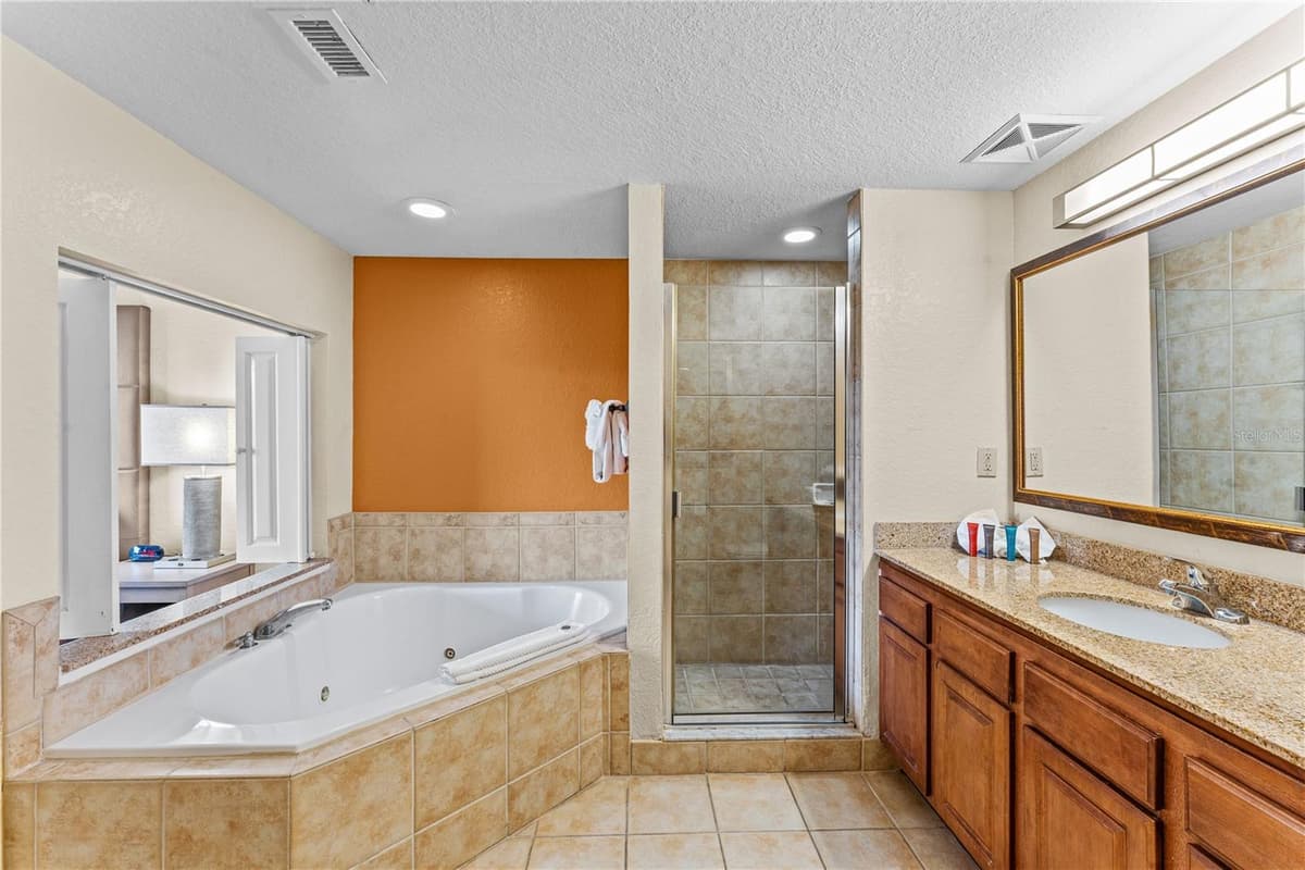 12544 FLORIDAYS RESORT DRIVE — photo 21 of 39
