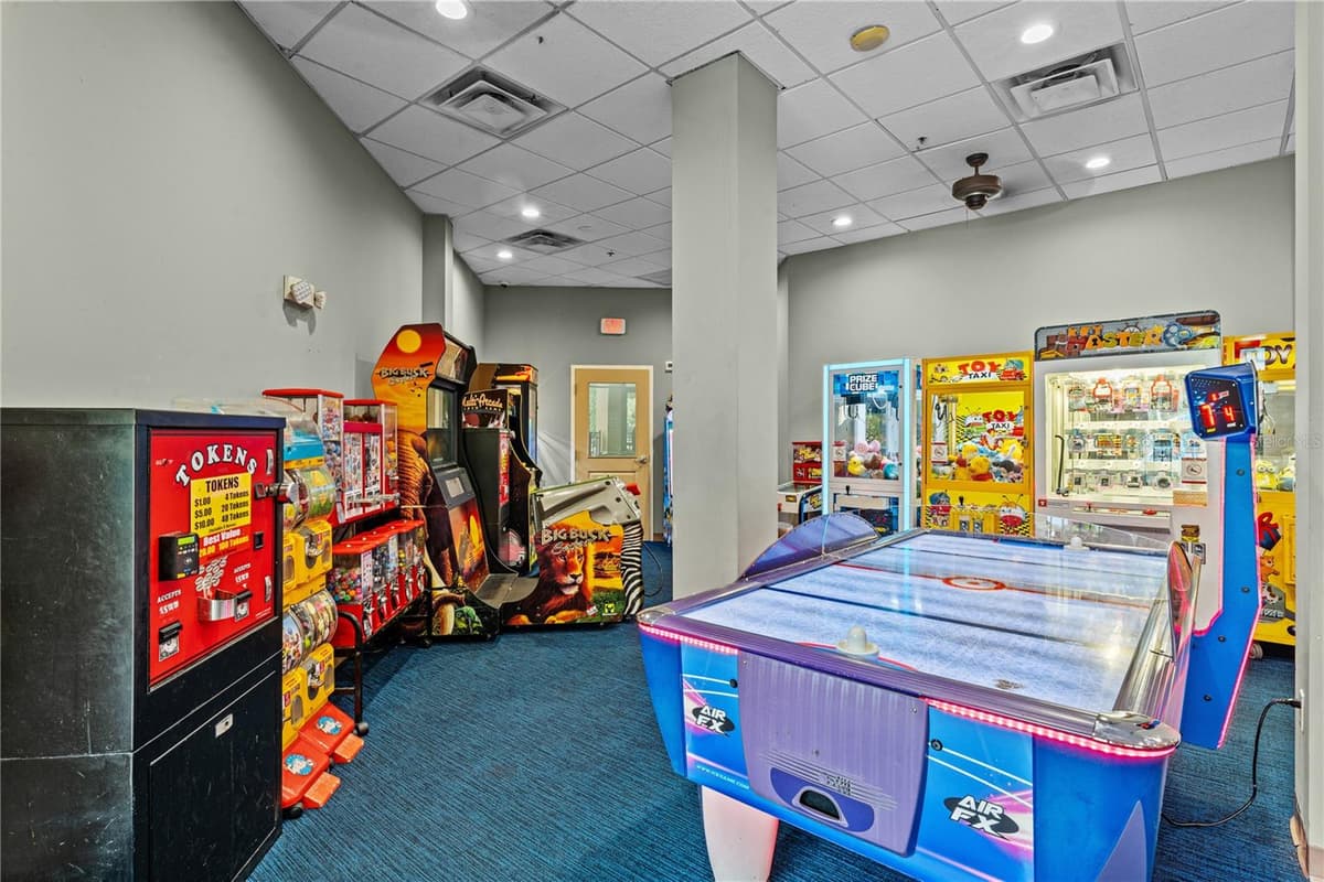 12544 FLORIDAYS RESORT DRIVE — photo 36 of 39