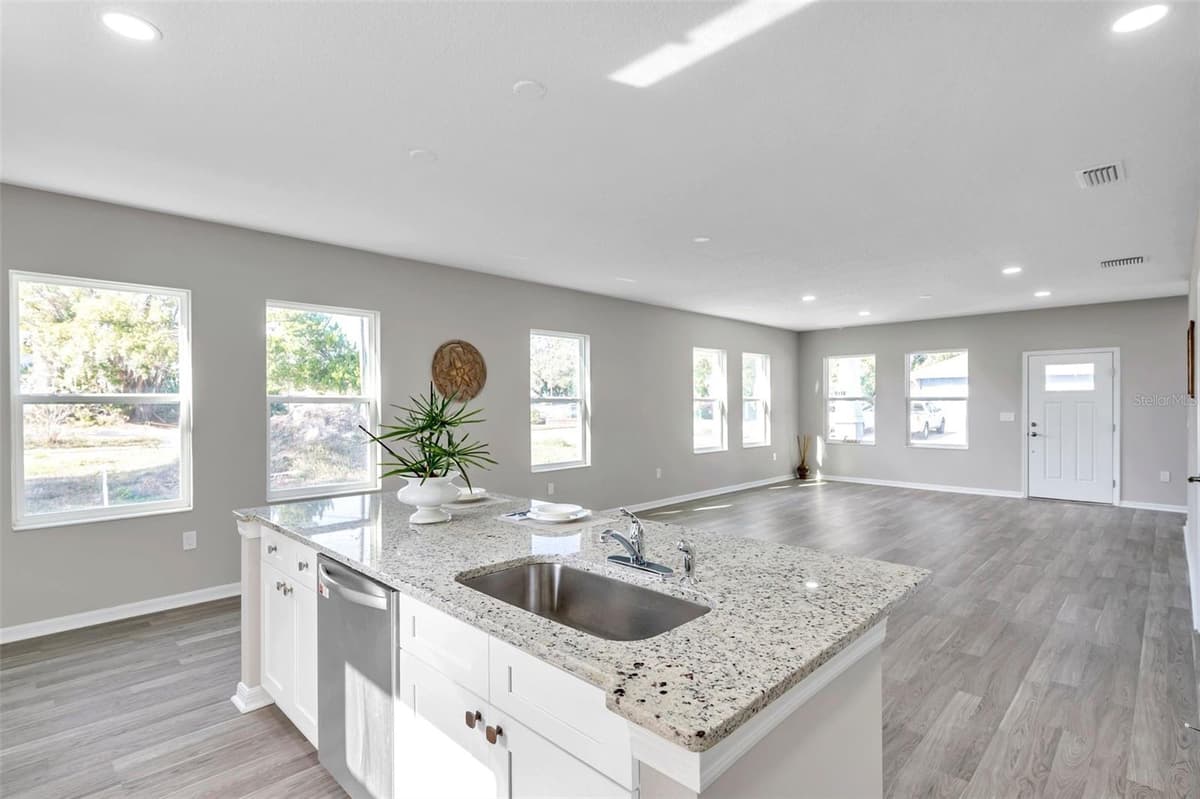 5742 MEADOWLANE STREET — photo 10 of 88