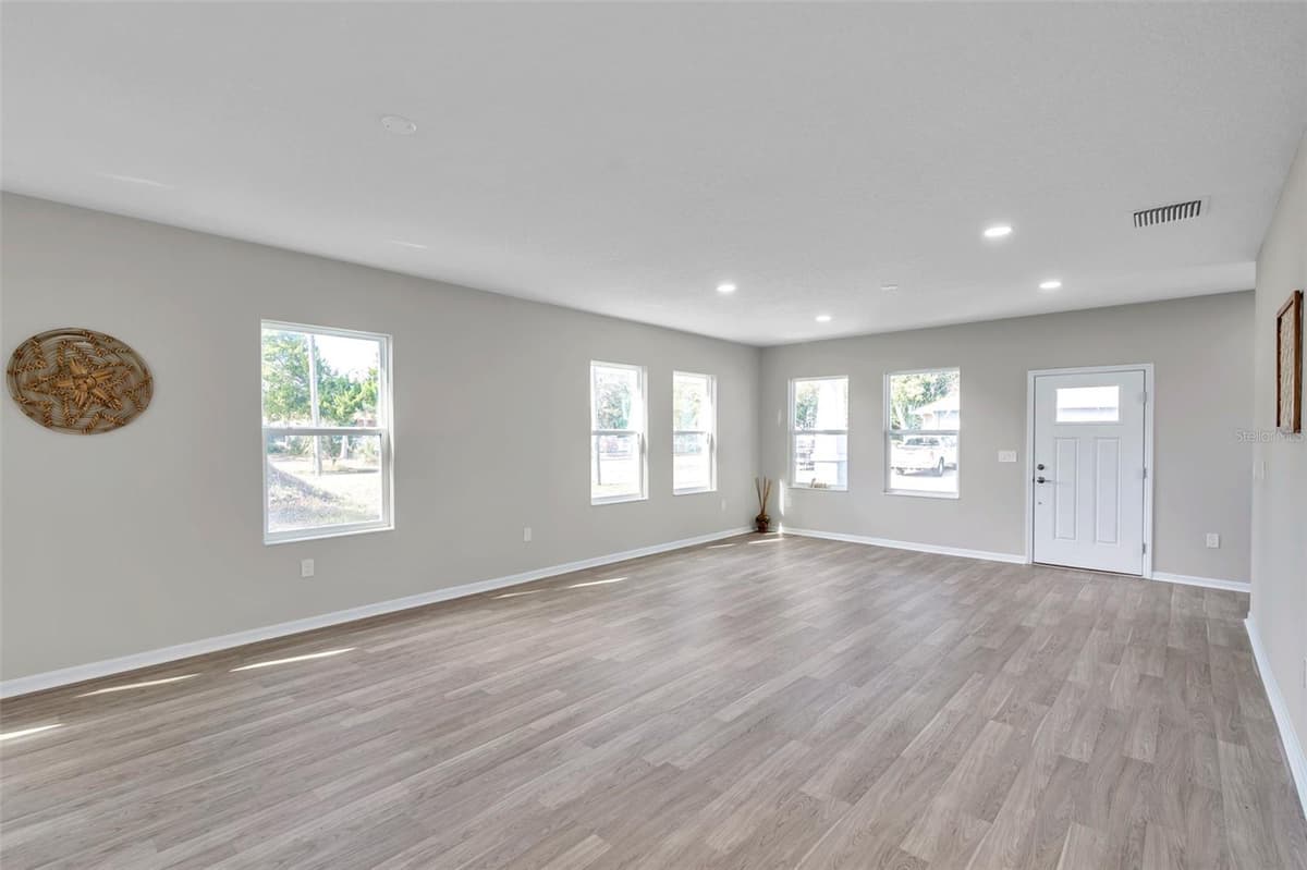 5742 MEADOWLANE STREET — photo 12 of 88