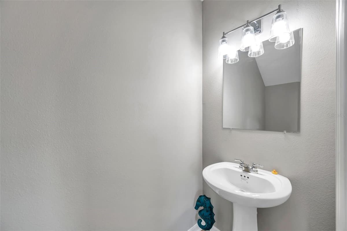 5742 MEADOWLANE STREET — photo 35 of 88