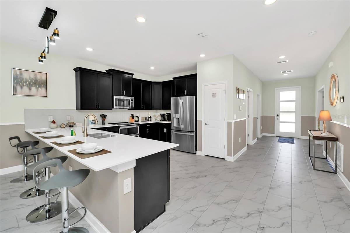 9194 SOMMERSET HILLS DRIVE — photo 4 of 68