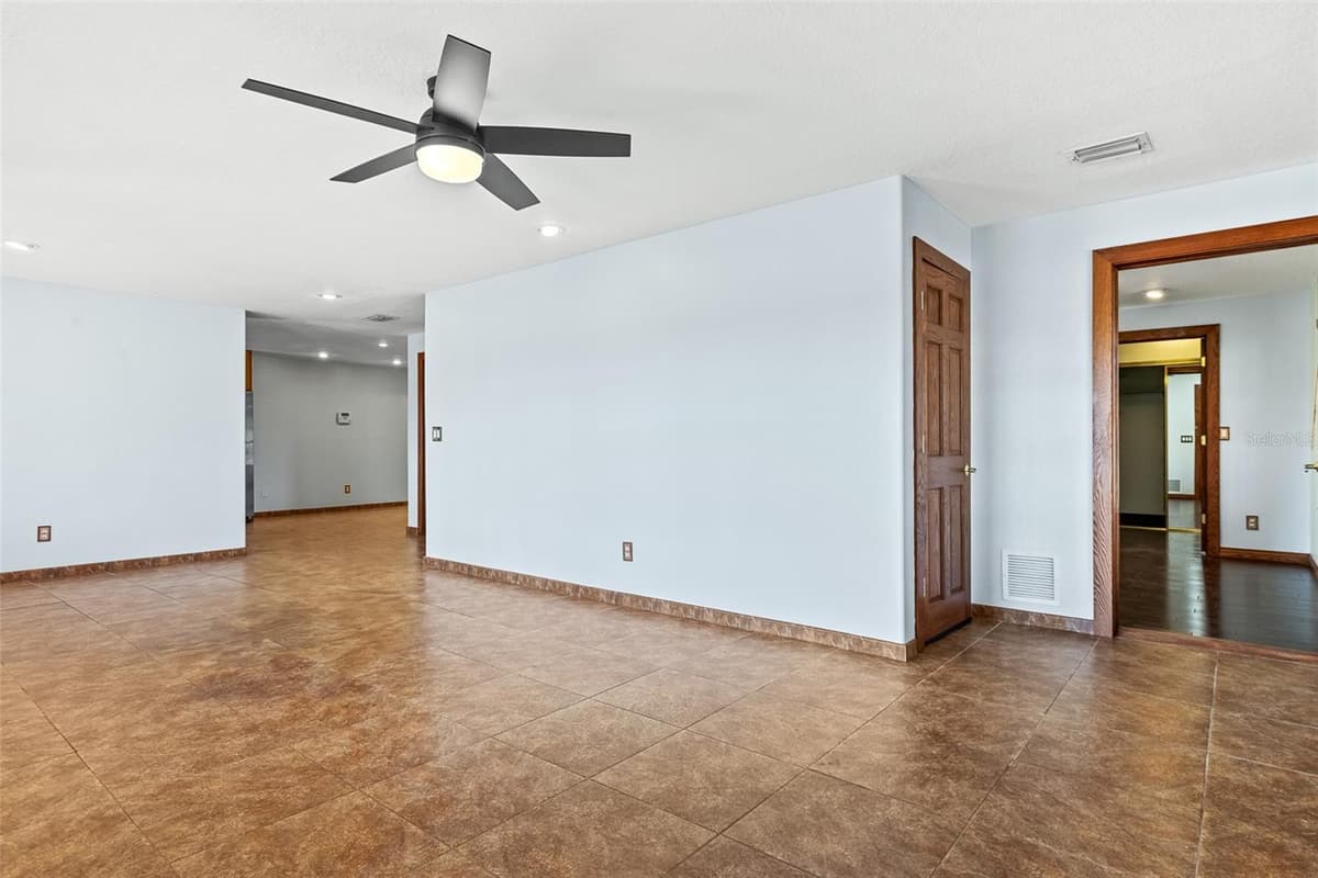 3726 ATLANTIC AVENUE — photo 15 of 62
