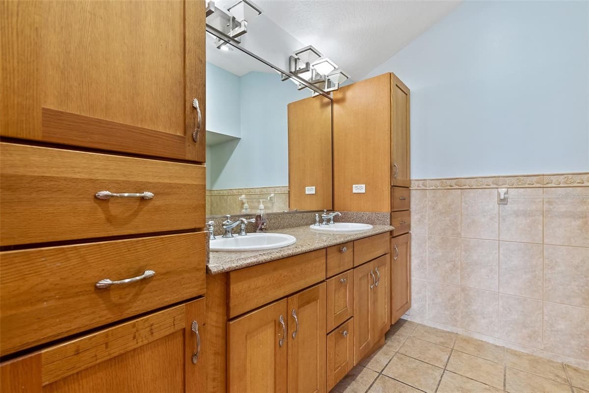 3726 ATLANTIC AVENUE — photo 21 of 62