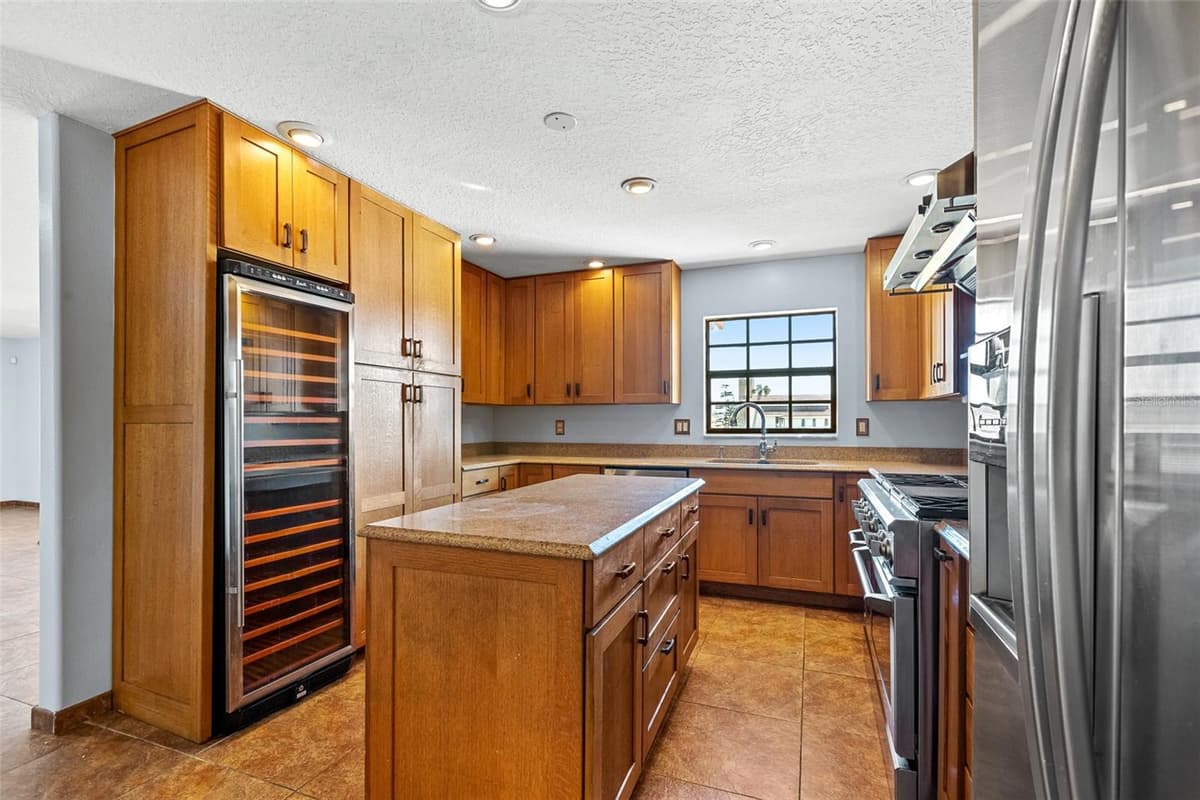 3726 ATLANTIC AVENUE — photo 3 of 62