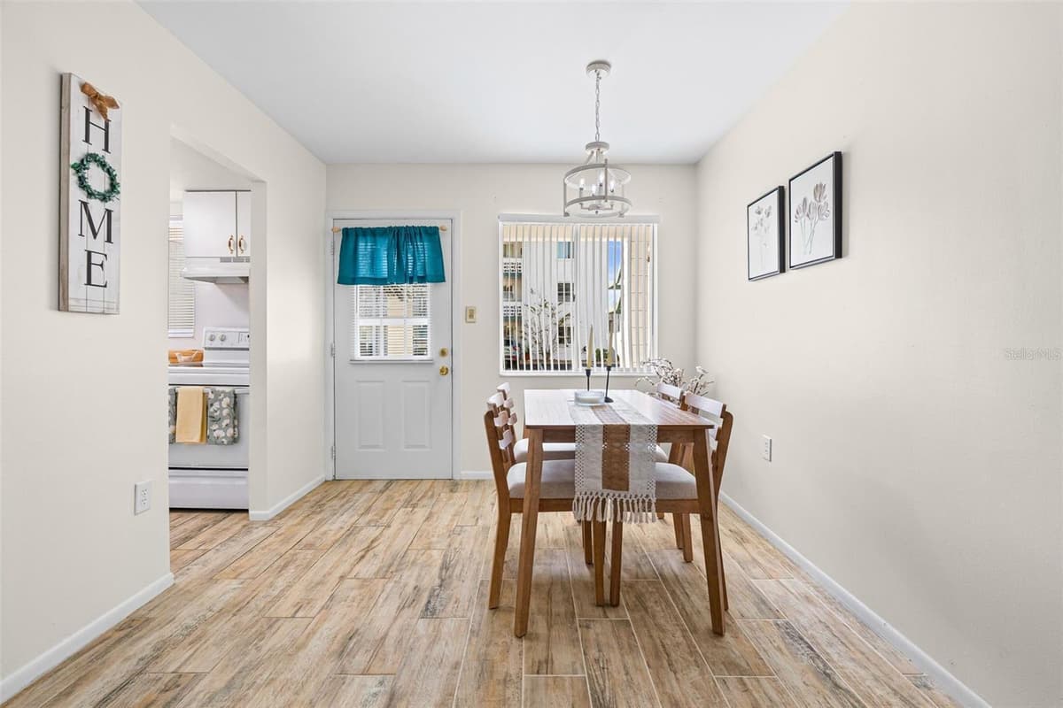1853 RESTFUL DRIVE — photo 7 of 29
