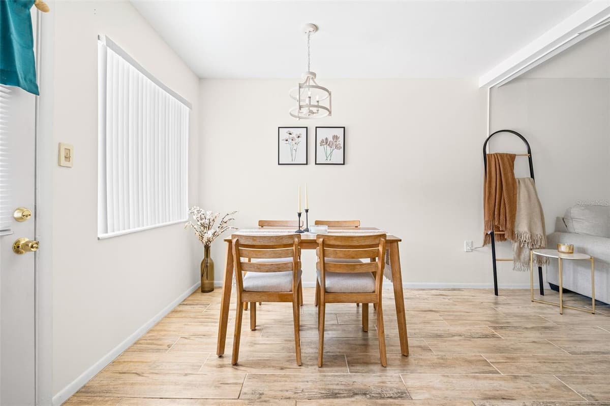 1853 RESTFUL DRIVE — photo 6 of 29