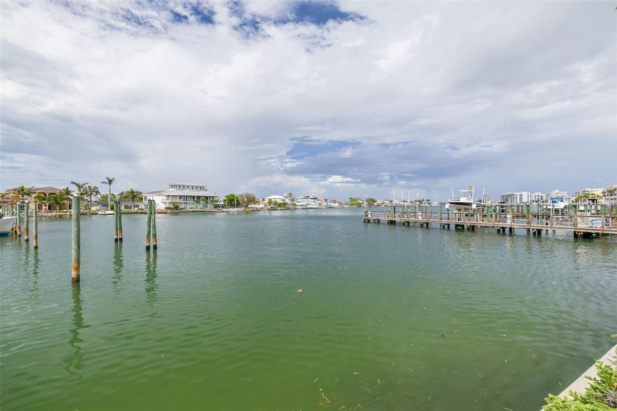 530 GULFVIEW BOULEVARD — photo 38 of 40