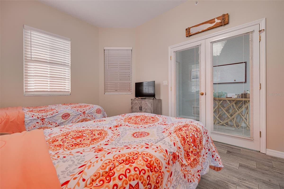 530 GULFVIEW BOULEVARD — photo 16 of 40