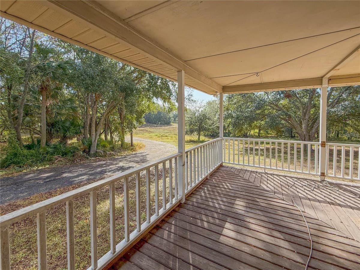 2827 SANCTUARY LANE — photo 10 of 59