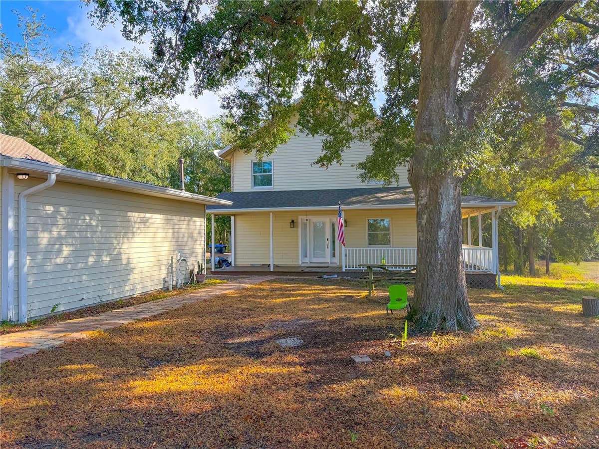 2827 SANCTUARY LANE — photo 2 of 59