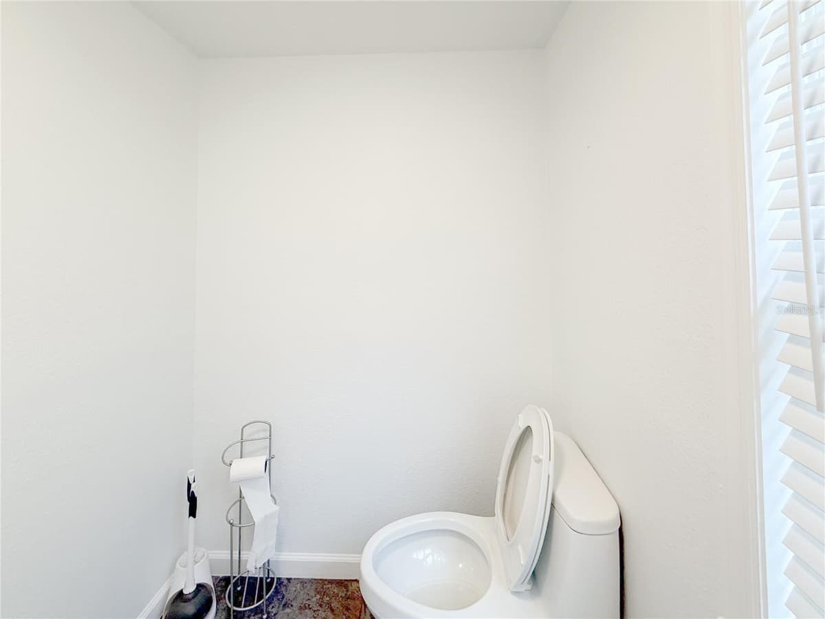 2827 SANCTUARY LANE — photo 30 of 59