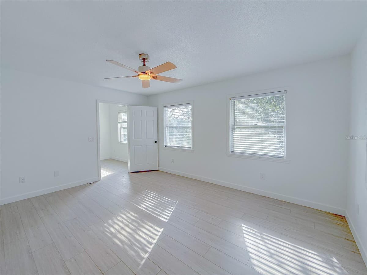 2827 SANCTUARY LANE — photo 38 of 59