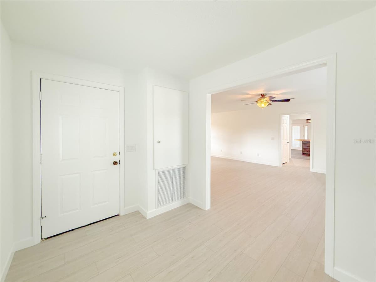 2827 SANCTUARY LANE — photo 27 of 59
