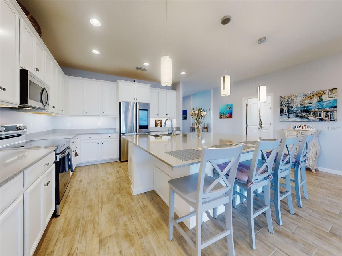 962 COMPASS LANDING DRIVE — photo 15 of 63